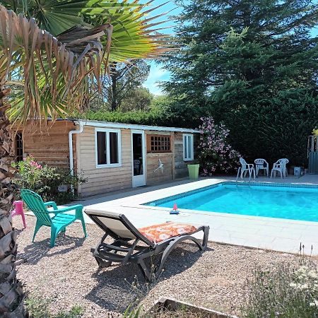 Gîte ou chambre d'hôte dans la campagne de Rognes Extérieur photo